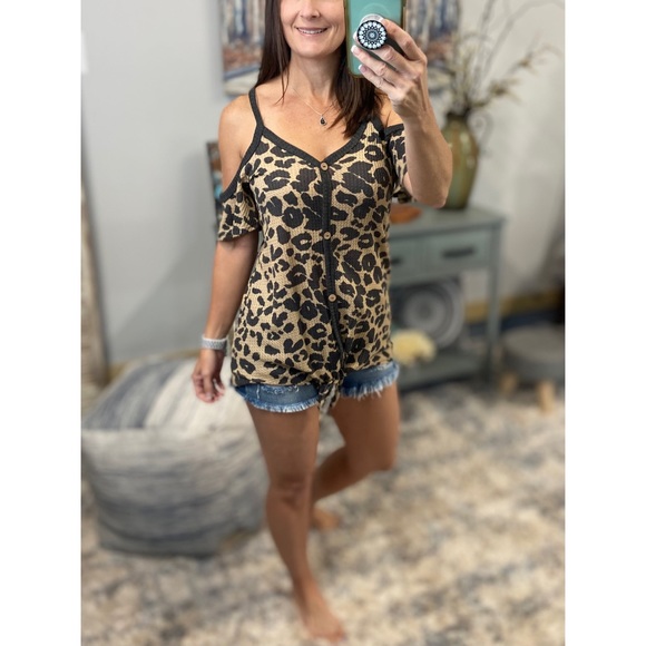 Tops - ❤️‍🔥Cold Shoulder Animal Print Waffle Flutter 0919